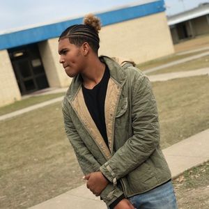 Meet your Posher, Isaiah